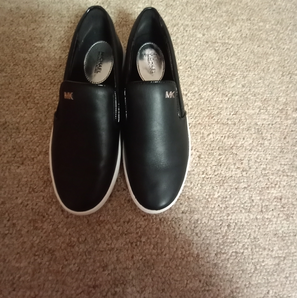 Michael Kors size 6 black sneakers